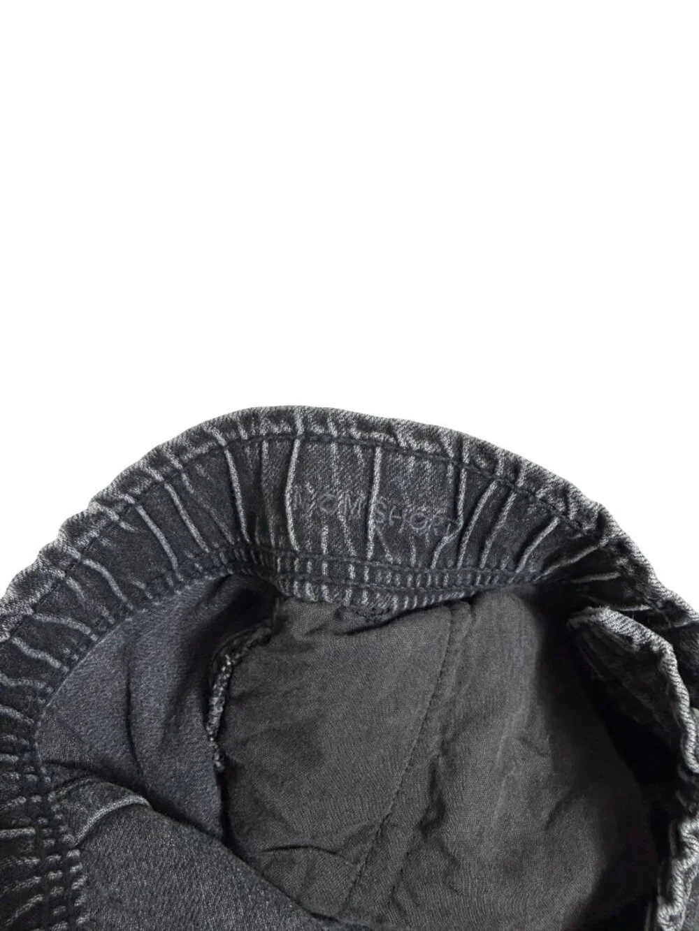American Eagle Mom Shorts Size 6 Black Wash Ruffle Elastic Waist Stretch